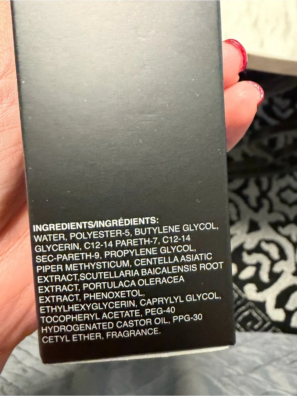 Artist Couture Glow Setter Setting Spray in Black & Gold Text